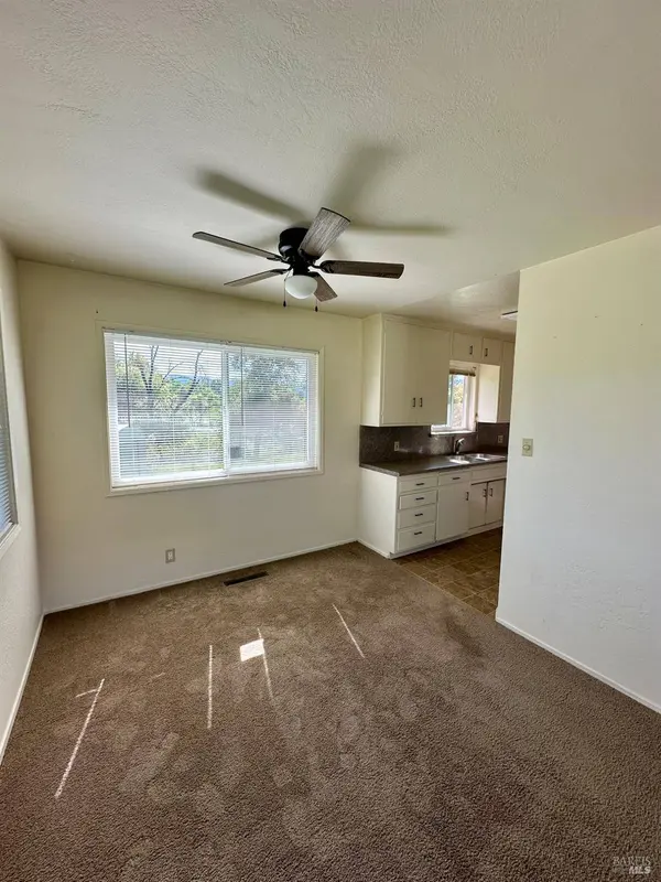 699 Mund RD, St. Helena, CA 94574