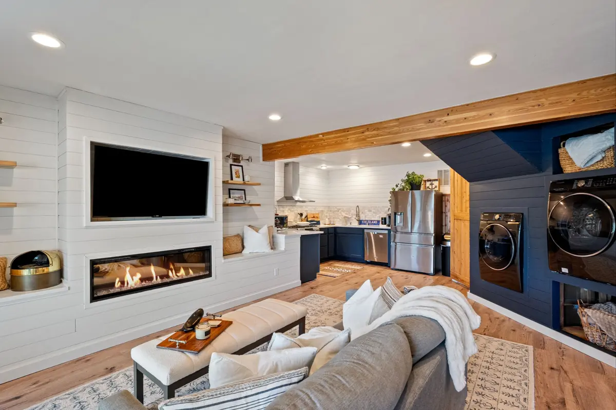 47-print-295-shorewood-court-fi