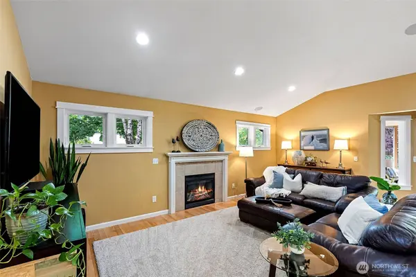 1205 136 ST NW, Gig Harbor, WA 98332