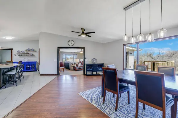 8678 Boiling Springs LN, Shakopee, MN 55379