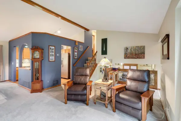 14629 Hillshire LN, Burnsville, MN 55306