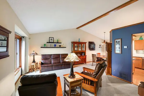 14629 Hillshire LN, Burnsville, MN 55306