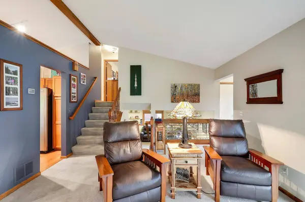 14629 Hillshire LN, Burnsville, MN 55306