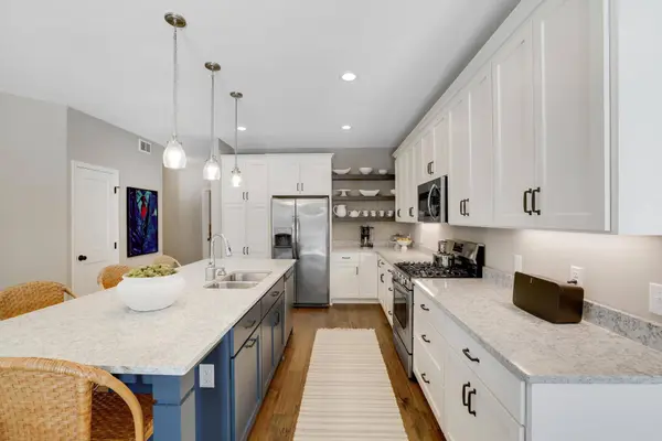 14953 Hillside CIR NW, Prior Lake, MN 55372