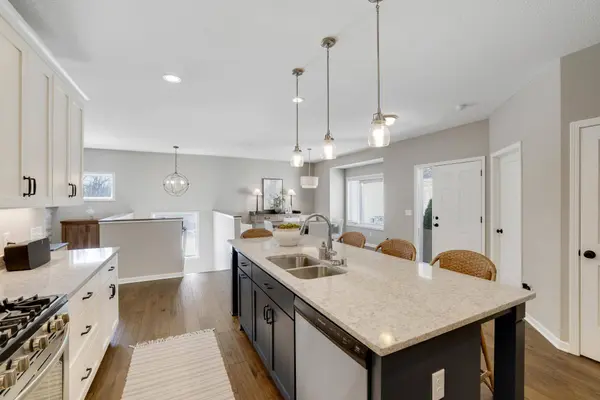 14953 Hillside CIR NW, Prior Lake, MN 55372