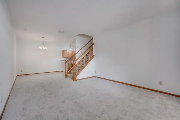 966 Princeton AVE, Shakopee, MN 55379