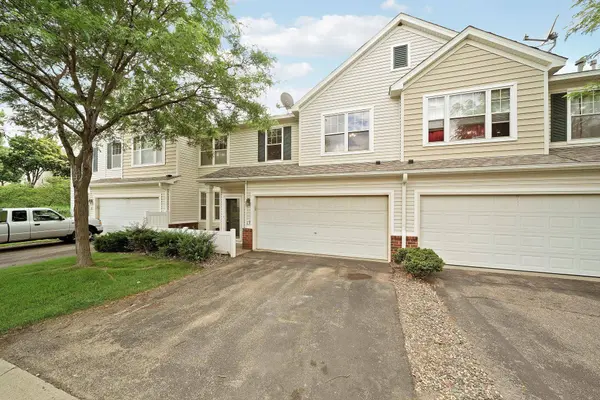 966 Princeton AVE, Shakopee, MN 55379