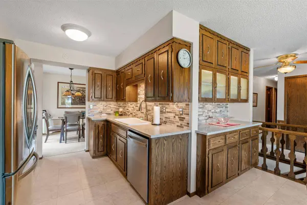 266 Cardinal CT, Chaska, MN 55318
