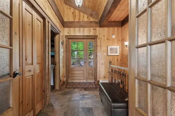 405 Allée Paisible, Mont-tremblant, QC J8E0E9