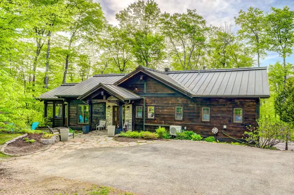 405 Allée Paisible, Mont-tremblant, QC J8E0E9
