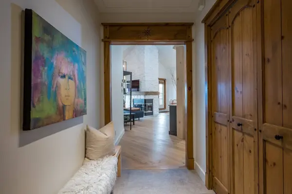 174 Ch. des Sous-Bois #12, Mont-tremblant, QC J8E3M1