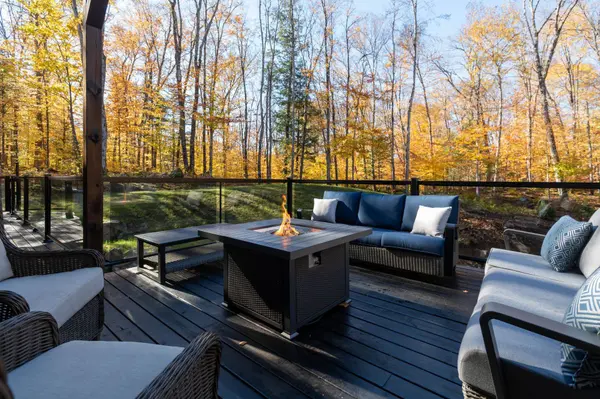 32 Ch. du Chasseur, Mont-tremblant, QC J8E0G9