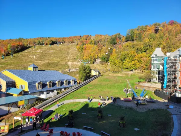 150 Ch. au Pied-de-la-Montagne #324-C, Mont-tremblant, QC J8E3M2