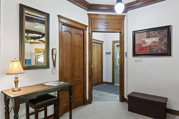 102 Ch. des Quatre-Sommets #1, Mont-tremblant, QC J8E1C6