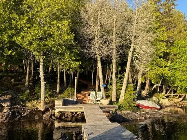 7372 Rive du Lac-Tremblant, Lac-tremblant-nord, QC J8E1B3