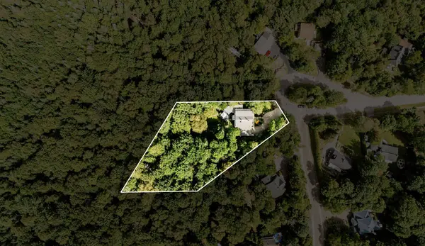 3440 -3440A Rue La Corriveau, Sainte-adèle, QC J8B3G2