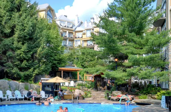 100 Ch. de Kandahar #232, Mont-tremblant, QC J8E1E2