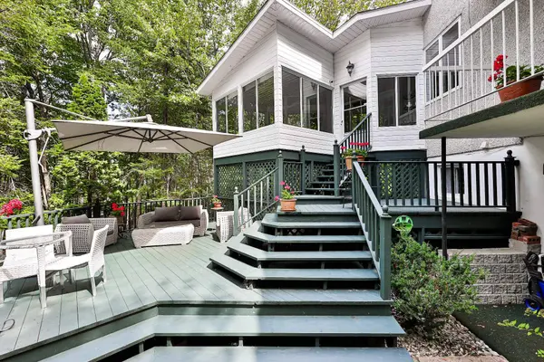 3440 -3440A Rue La Corriveau, Sainte-adèle, QC J8B3G2