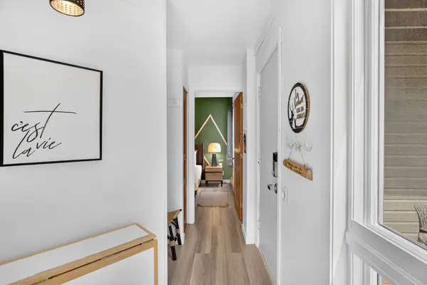 125 Ch. au Pied-de-la-Montagne #2164, Mont-tremblant, QC J8E3M2