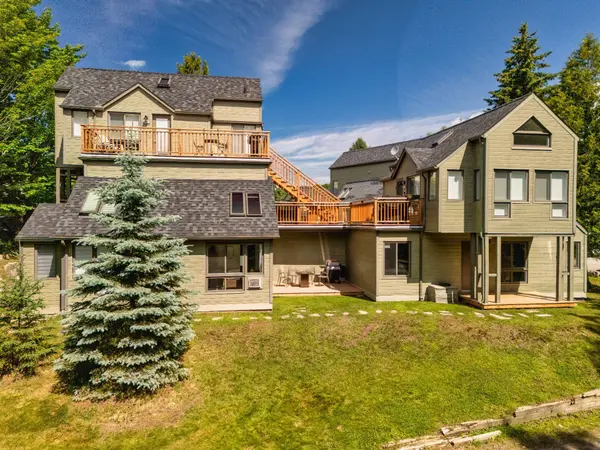 125 Ch. au Pied-de-la-Montagne #2164, Mont-tremblant, QC J8E3M2