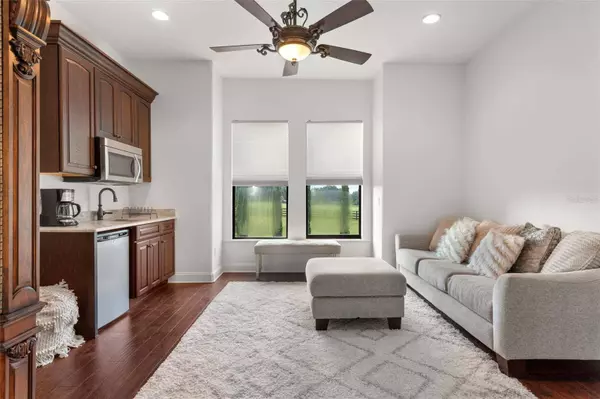 10603 LOW OAK TER, Thonotosassa, FL 33592