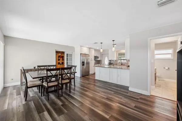 4715 W MONTGOMERY AVE, Tampa, FL 33616