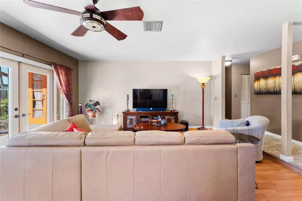 8315 W ELM ST, Tampa, FL 33615