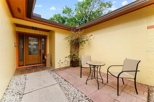 8315 W ELM ST, Tampa, FL 33615
