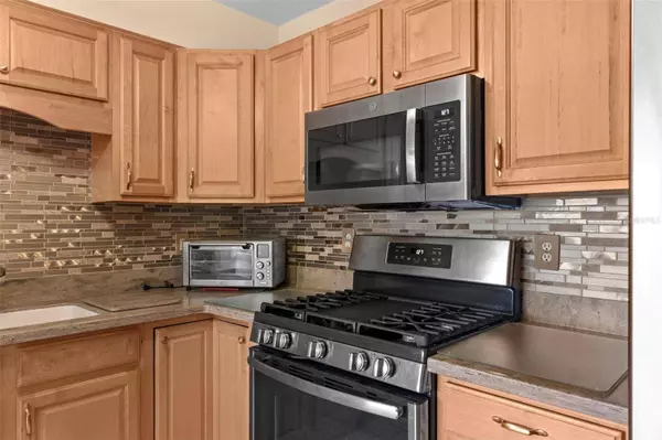 7276 21ST STREET N, St Petersburg, FL 33702