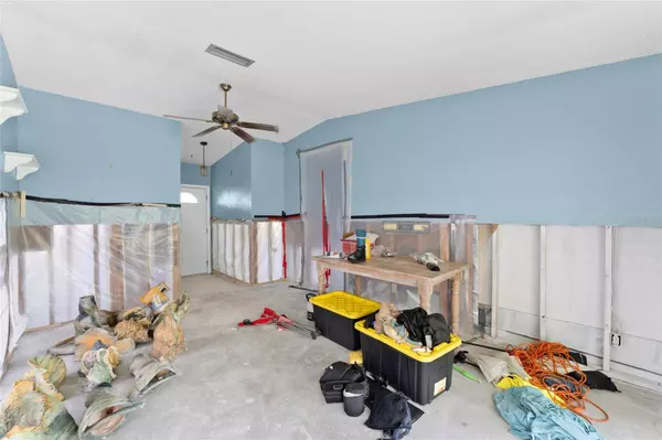 1580 ARIZONA AVE NE, St Petersburg, FL 33703
