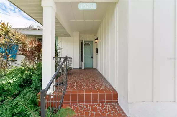 1580 ARIZONA AVE NE, St Petersburg, FL 33703