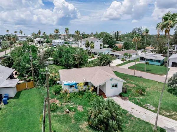 1580 ARIZONA AVE NE, St Petersburg, FL 33703