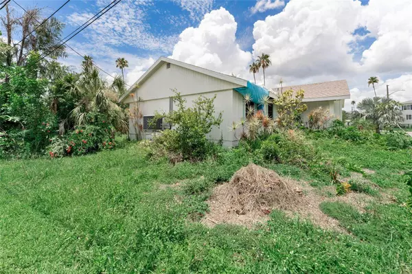 1580 ARIZONA AVE NE, St Petersburg, FL 33703