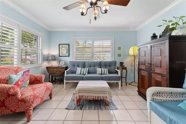 209 EMERALD LANE, Largo, FL 33771