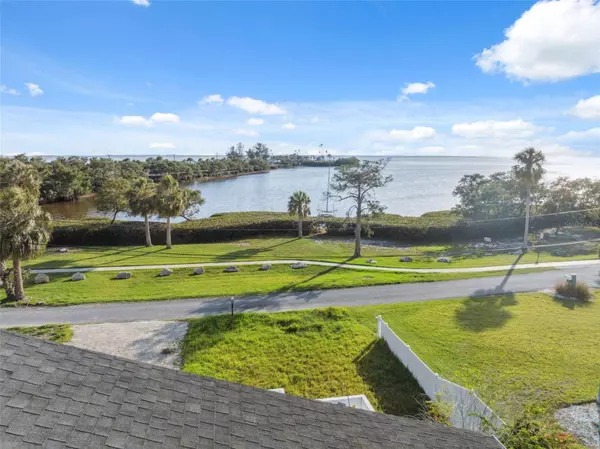 108 SHORE DR, Tarpon Springs, FL 34689