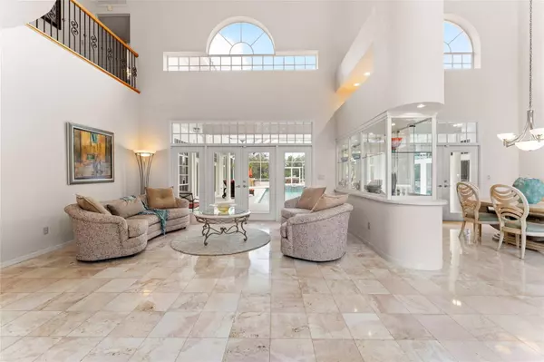 18312 TURNING POINT DR, Lutz, FL 33549