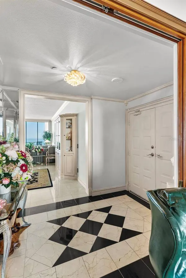 1560 GULF BLVD #602, Clearwater Beach, FL 33767