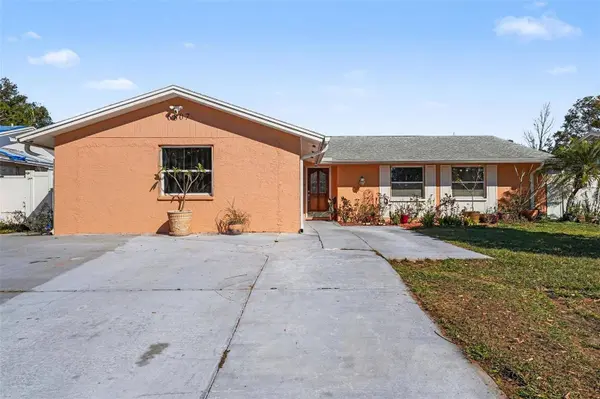6807 DICKINSON CT, Tampa, FL 33634