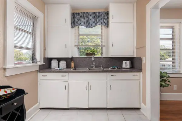 3655 N 1ST (UPPER UNIT) AVE, St Petersburg, FL 33713