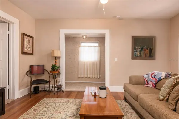 3655 N 1ST (UPPER UNIT) AVE, St Petersburg, FL 33713