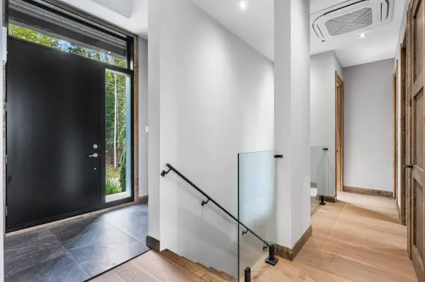 330 Allée des Clos, Mont-tremblant, QC J8E0K6
