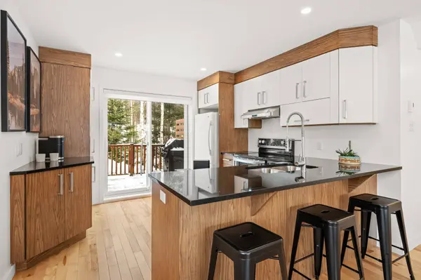 1364 Rue du Sous-Bois, Saint-faustin/lac-carré, QC J0T1R3