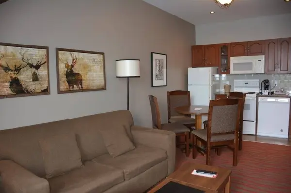161 Ch. du Curé-Deslauriers #490, Mont-tremblant, QC J8E1T1