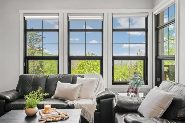 231 Ch. des Quatre-Sommets #1, Mont-tremblant, QC J8E1C6