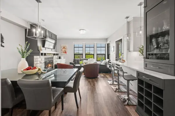 231 Ch. des Quatre-Sommets #1, Mont-tremblant, QC J8E1C6