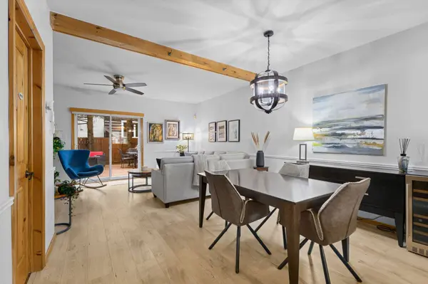 1245 Rue Labelle #2, Mont-tremblant, QC J8E2N5
