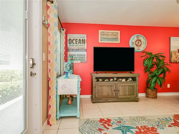 33 Pine Arbor LN #104, Vero Beach, FL 32962