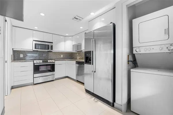 [StreetName,UnitNumber,StreetNumber,StreetDirPrefix], Pompano Beach, FL 33069