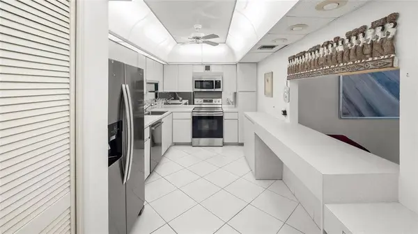 806 Cypress Grove Ln #107, Pompano Beach, FL 33069