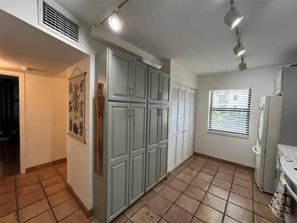 2029 N Ocean Blvd #303, Fort Lauderdale, FL 33305